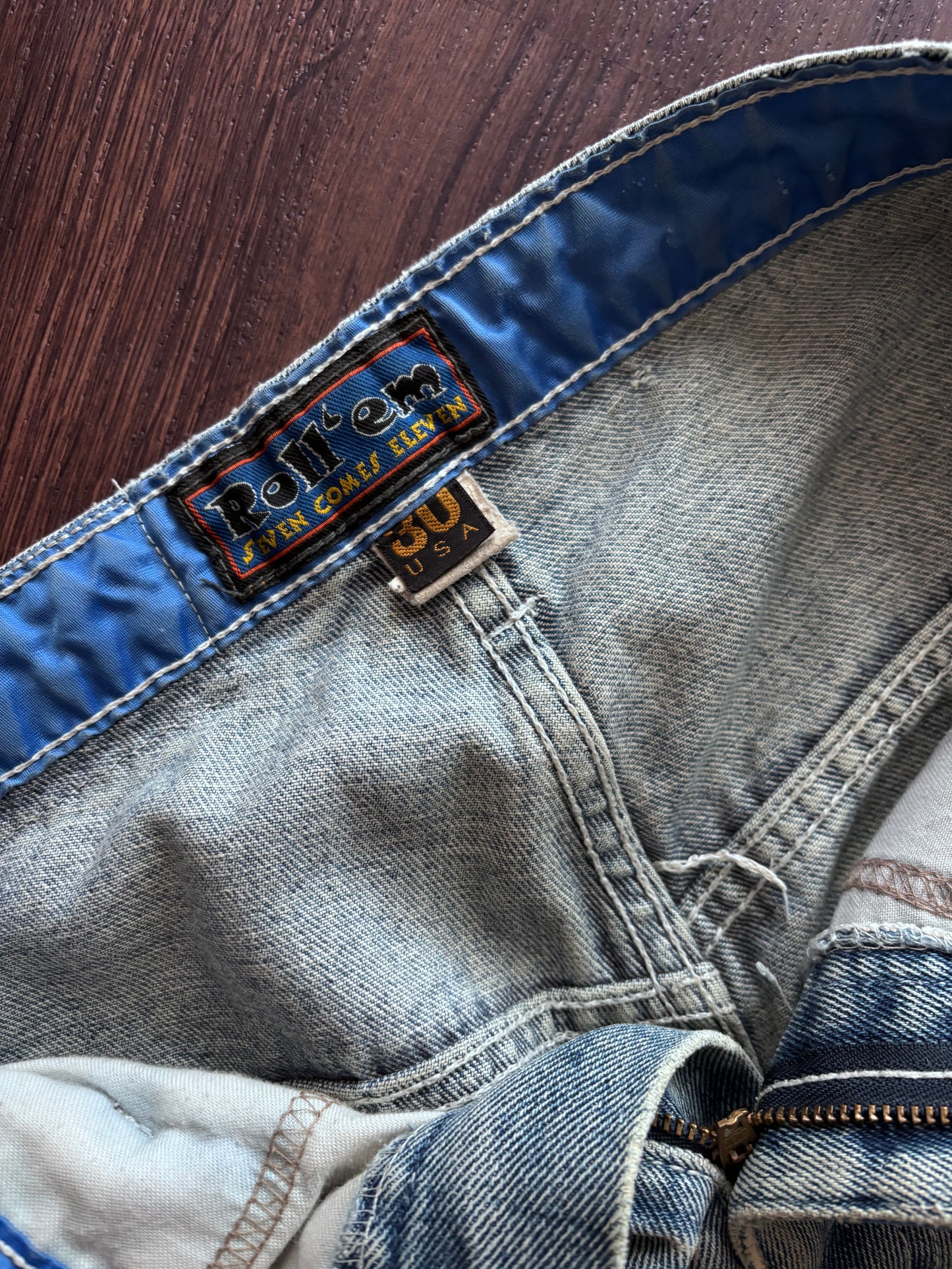 90’s Menace Jeans